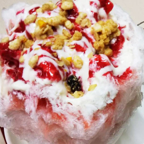 10_strawberryrarecheese.jpg